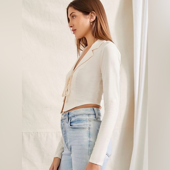 NWOT Forever 21 Long-Sleeve Tie-Front Top Shirt Cropped Off-White Knit Collar XS - Picture 3 of 7